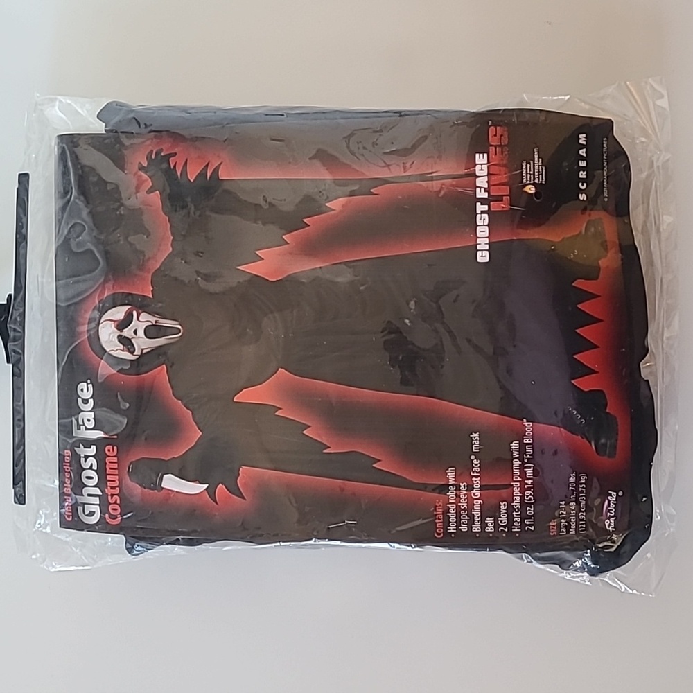 Ghost face costume - Picture 3 of 5